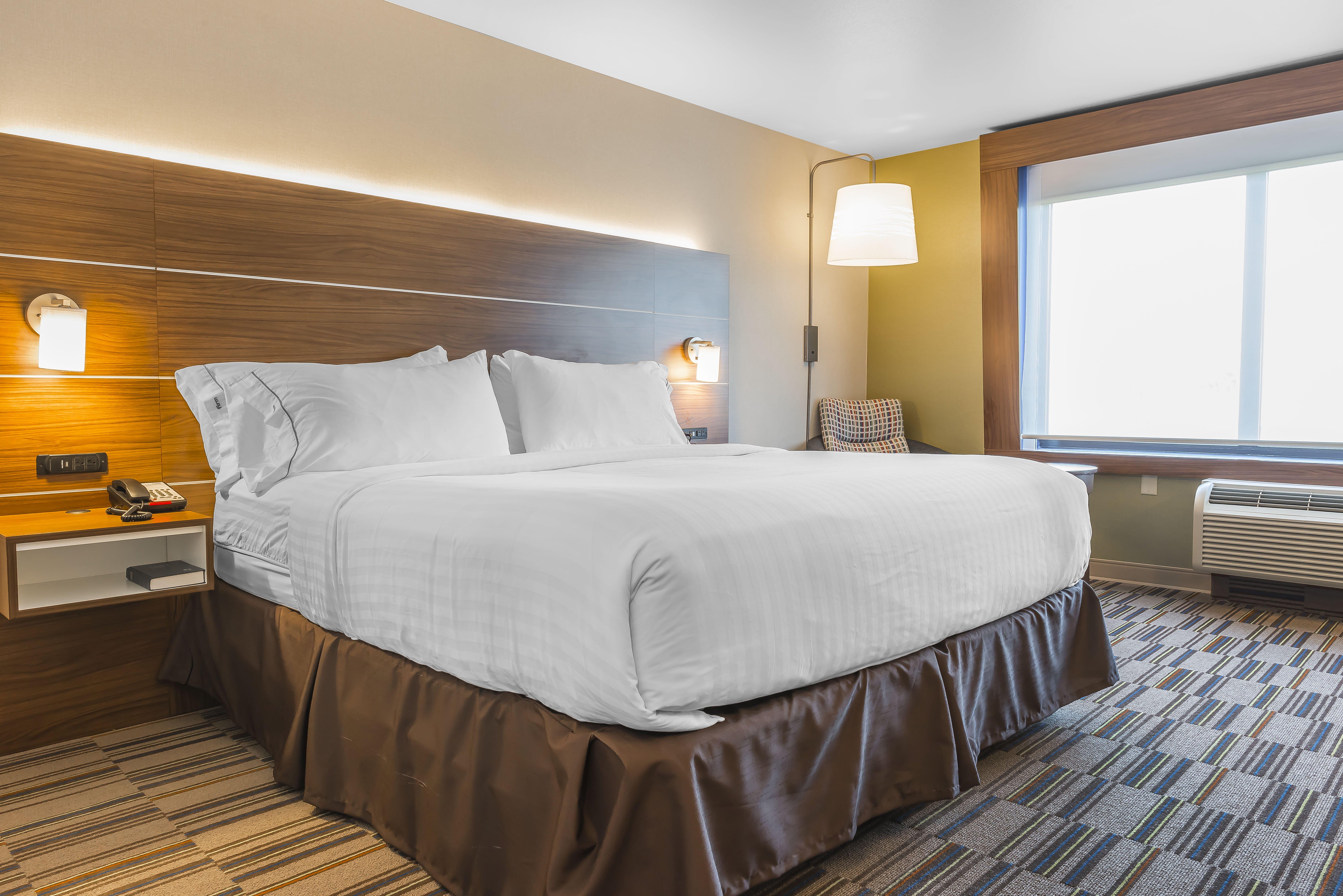 Express & By Ihg Hotel 2*