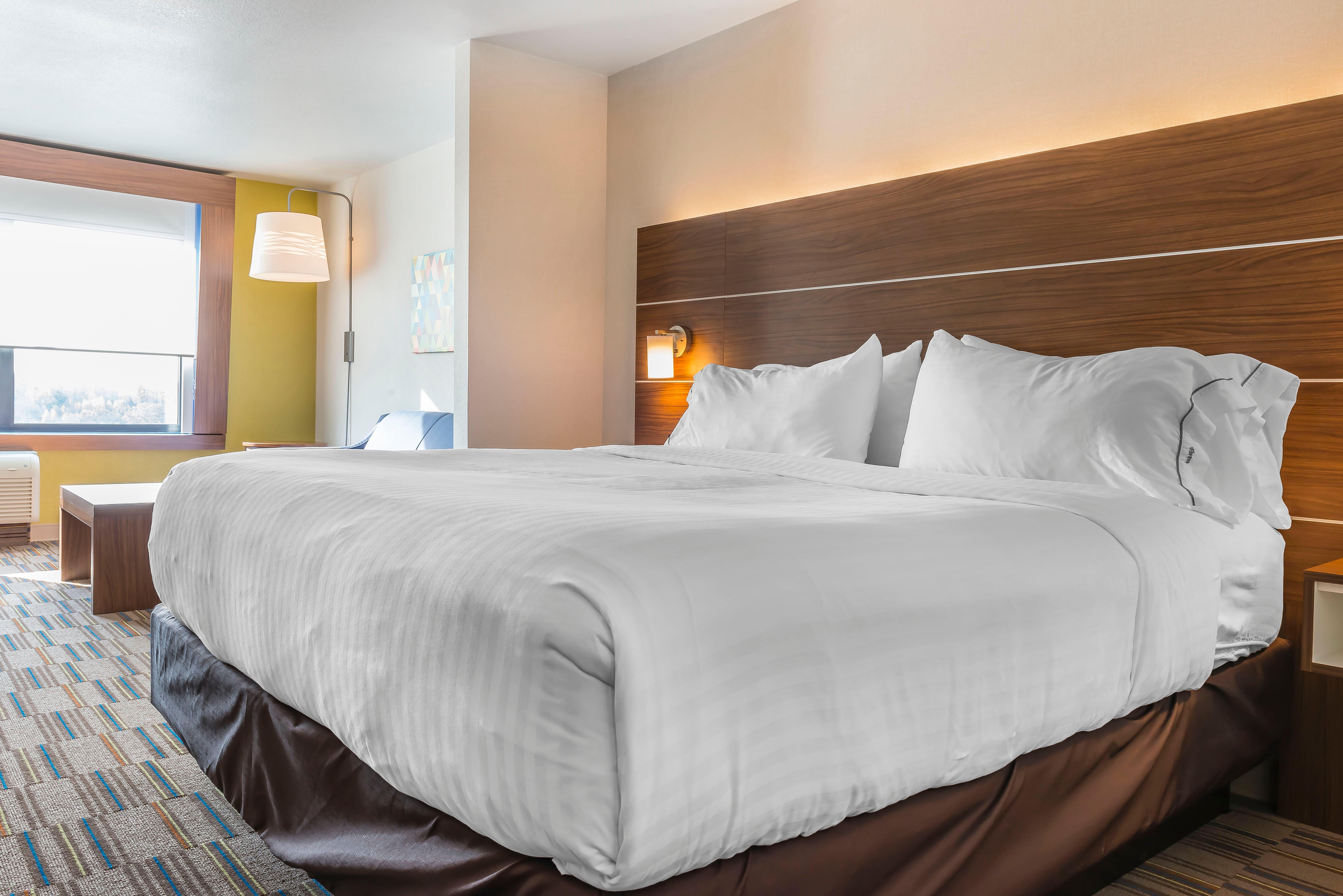 Express & By Ihg