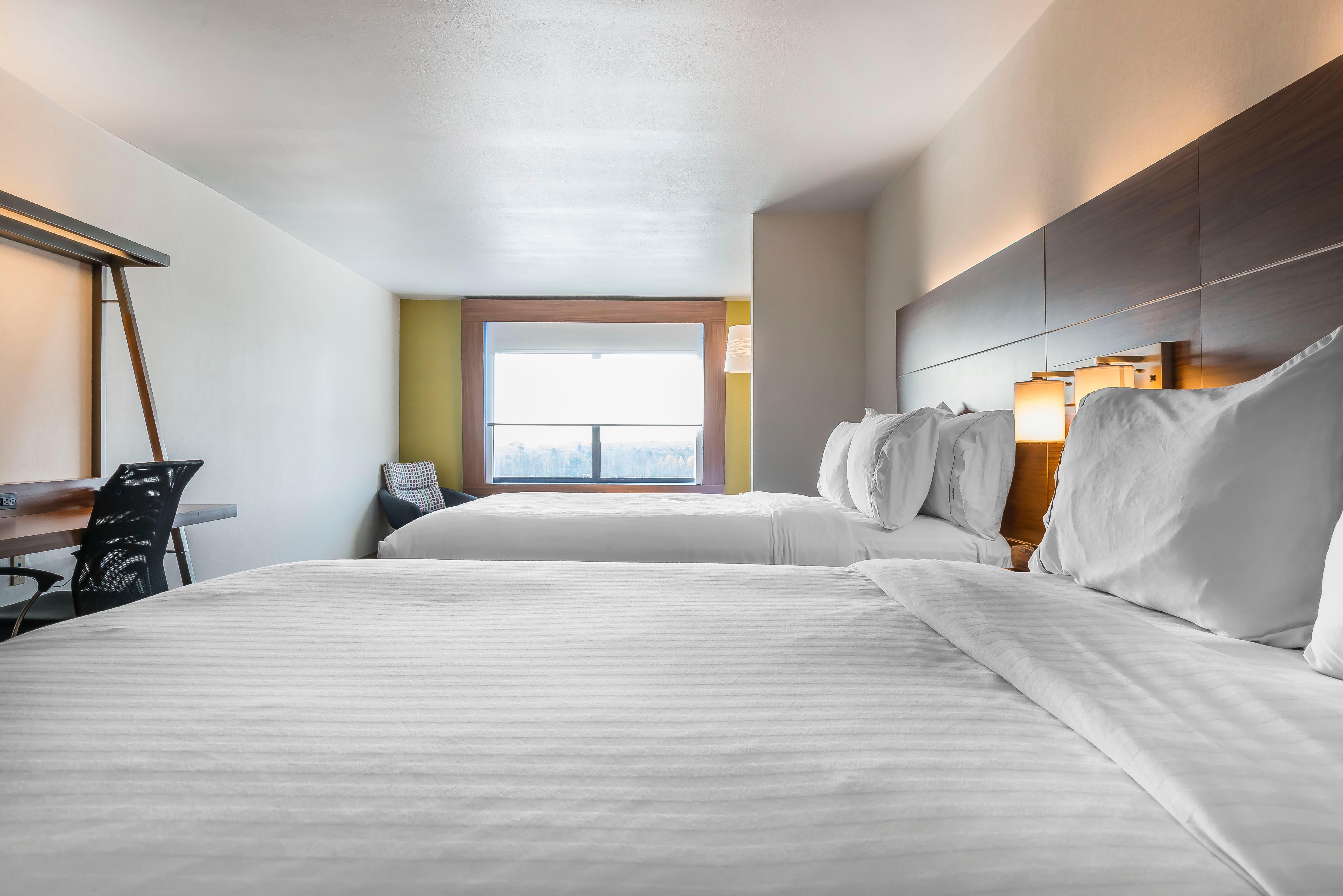 Express & By Ihg Clarion