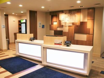 Hotel Express & By Ihg