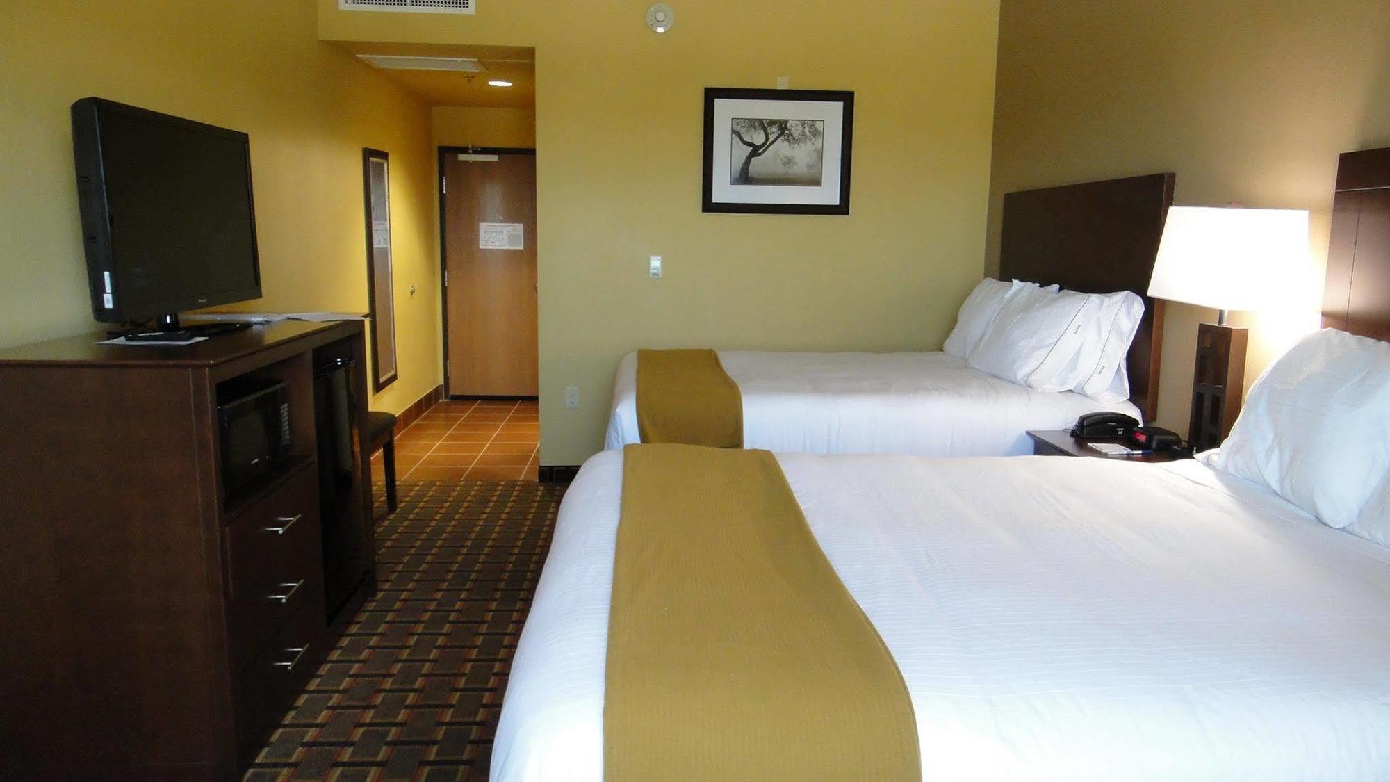 Express & By Ihg Hotel